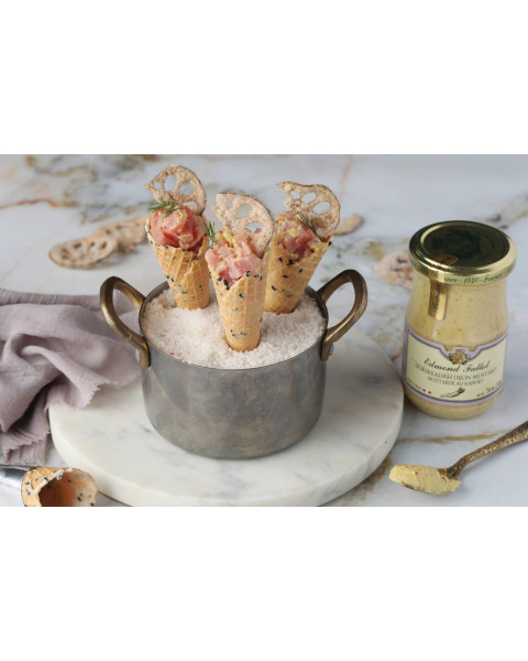 La Rose Noire Mini Black Sesame Cone 1/140CT